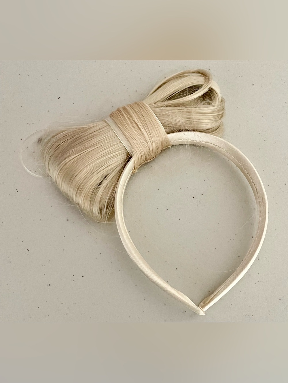 🎤 Blonde Bow Headband – Women Hair Accessory 🎤